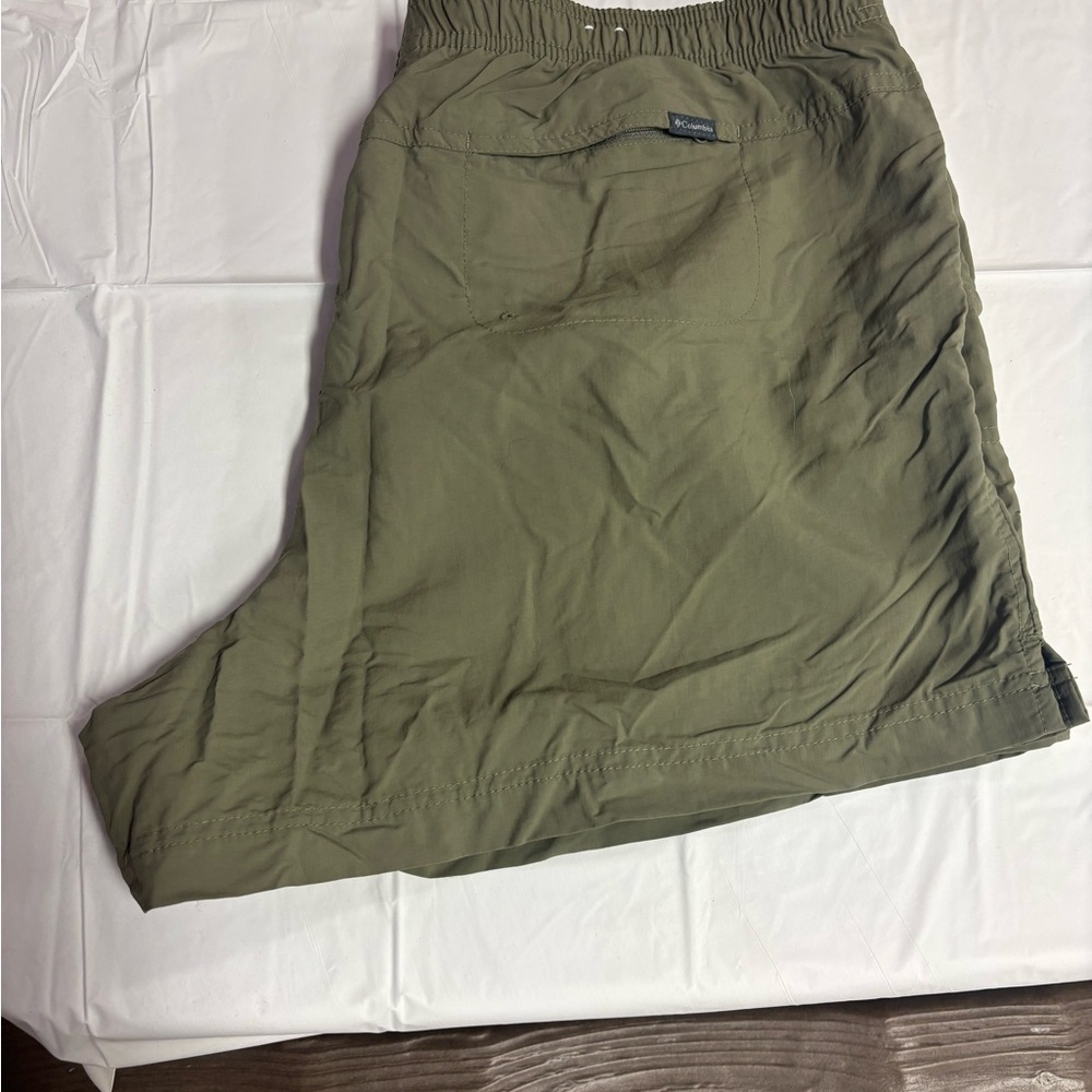 Columbia Olive Green Athletic Shorts